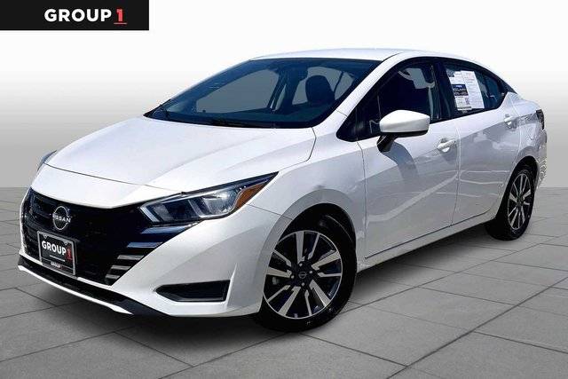 2023 Nissan Versa SV FWD photo