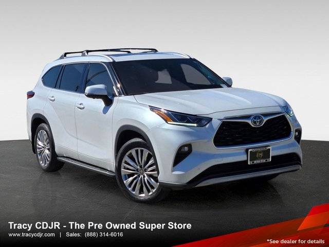 2023 Toyota Highlander Hybrid Platinum FWD photo