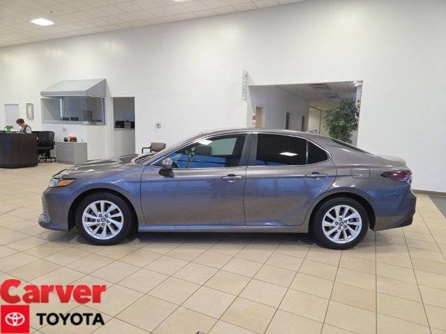 2023 Toyota Camry LE FWD photo