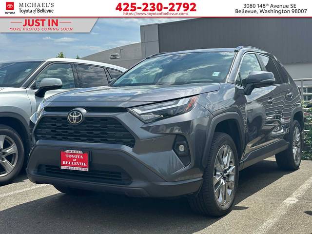 2023 Toyota RAV4 XLE Premium AWD photo