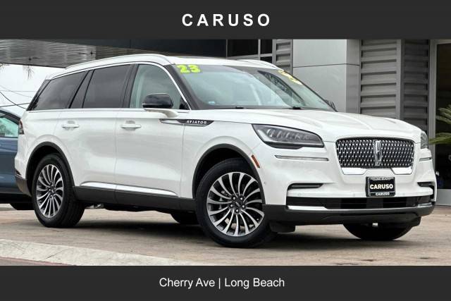 2023 Lincoln Aviator Reserve AWD photo