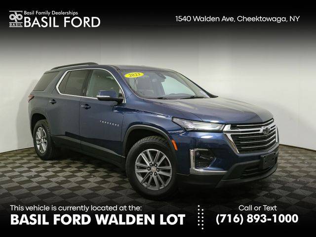 2023 Chevrolet Traverse LT Cloth AWD photo