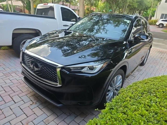 2023 Infiniti QX50 LUXE FWD photo