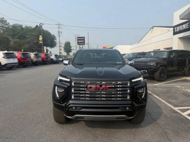 2023 GMC Canyon 4WD Denali 4WD photo