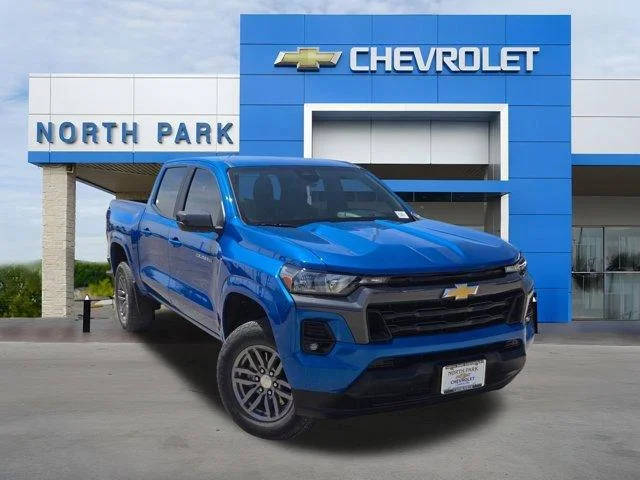 2023 Chevrolet Colorado 2WD LT RWD photo