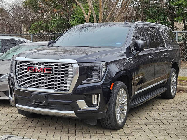 2023 GMC Yukon XL Denali 4WD photo
