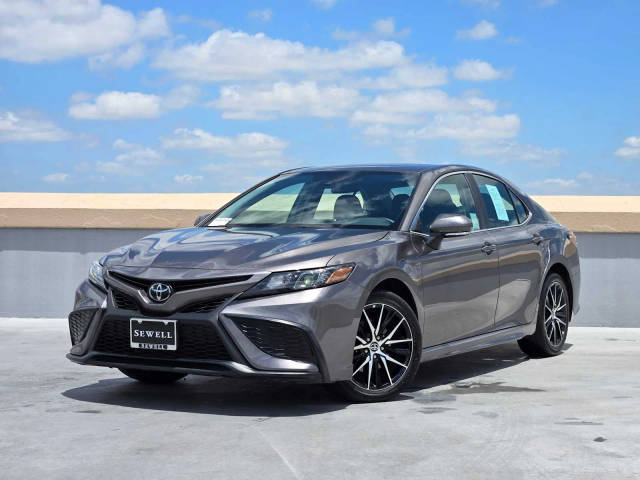 2023 Toyota Camry SE FWD photo