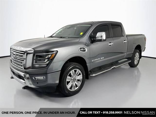 2021 Nissan Titan XD SL 4WD photo