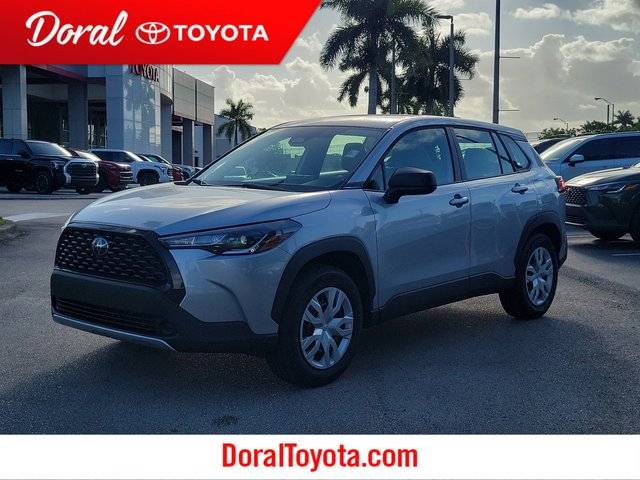 2023 Toyota Corolla Cross L FWD photo