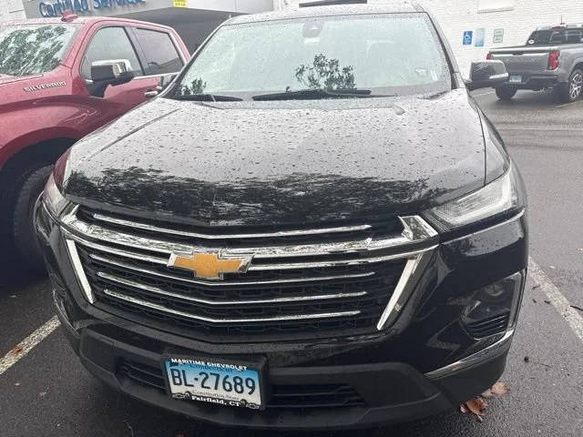2023 Chevrolet Traverse LT Cloth AWD photo