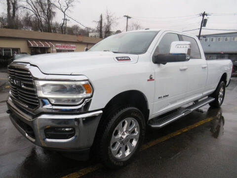 2023 Ram 3500 Laramie 4WD photo