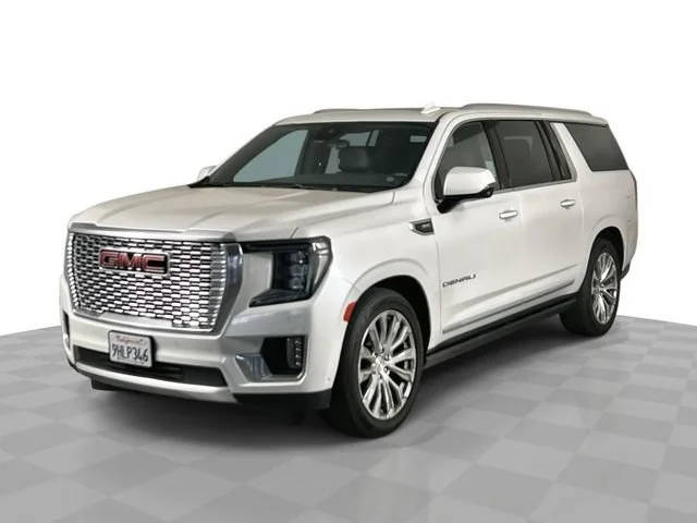 2023 GMC Yukon XL Denali 4WD photo