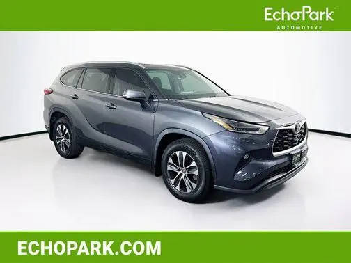 2021 Toyota Highlander XLE AWD photo