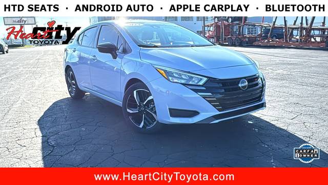 2023 Nissan Versa SR FWD photo