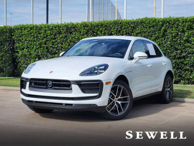 2023 Porsche Macan T AWD photo