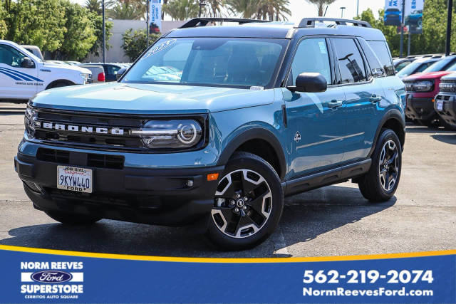 2023 Ford Bronco Sport Outer Banks 4WD photo