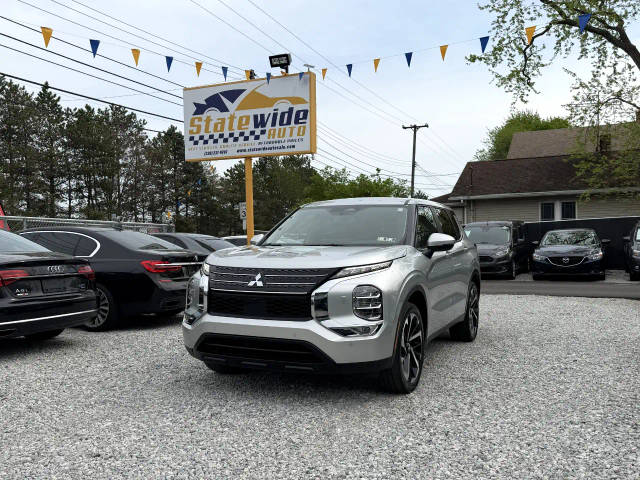 2023 Mitsubishi Outlander SE AWD photo