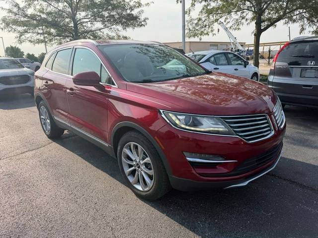 2015 Lincoln MKC FWD photo