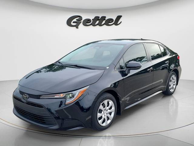 2023 Toyota Corolla LE FWD photo