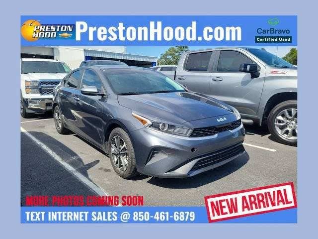 2023 Kia Forte LXS FWD photo
