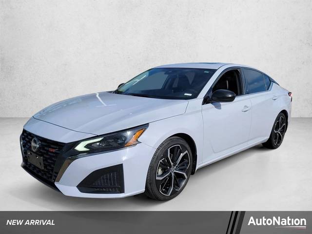 2023 Nissan Altima 2.5 SR FWD photo