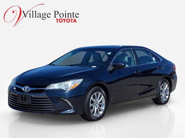 2015 Toyota Camry XLE FWD photo