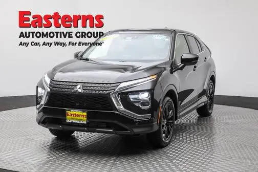 2023 Mitsubishi Eclipse Cross LE 4WD photo