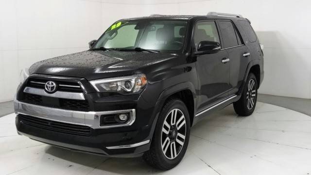 2023 Toyota 4Runner Limited RWD photo