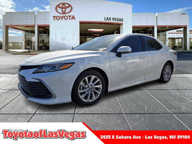 2023 Toyota Camry LE FWD photo