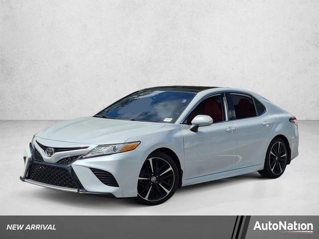 2020 Toyota Camry XSE FWD photo