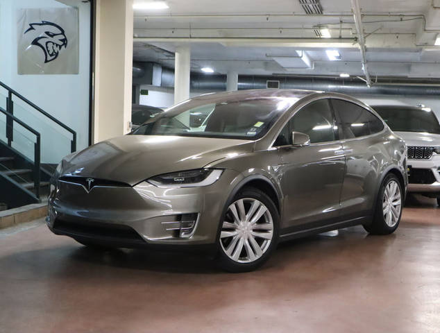 2016 Tesla Model X 75D AWD photo