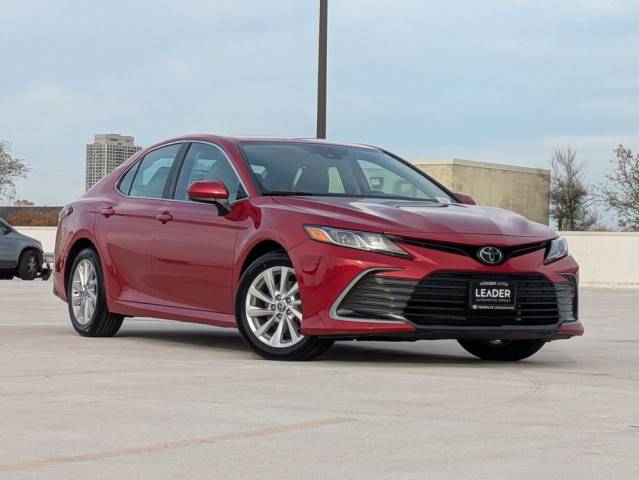 2023 Toyota Camry LE FWD photo