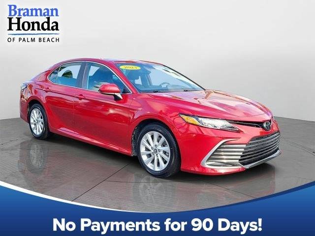 2023 Toyota Camry LE FWD photo