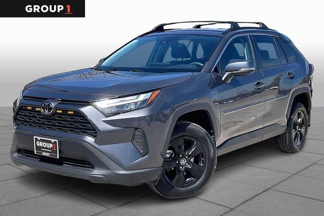 2023 Toyota RAV4 XLE FWD photo