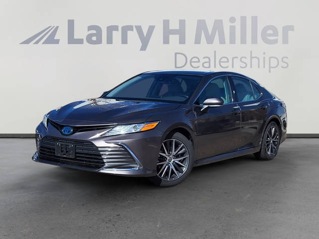 2023 Toyota Camry Hybrid XLE FWD photo