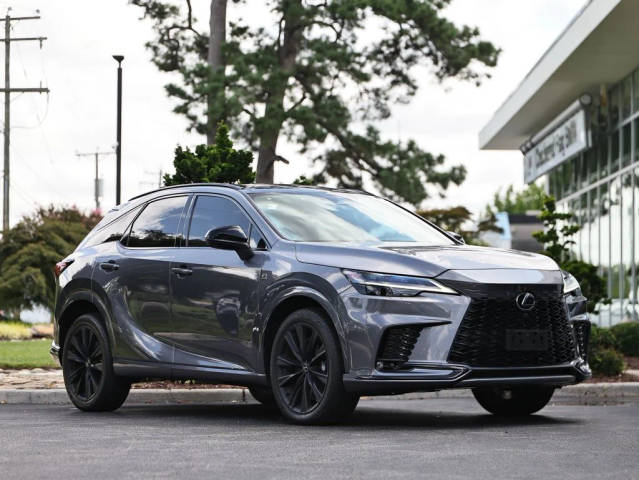 2023 Lexus RX RX 500h F SPORT Performance AWD photo