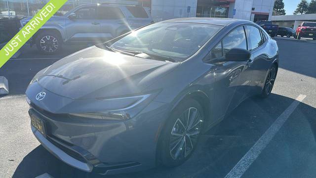 2023 Toyota Prius XLE FWD photo