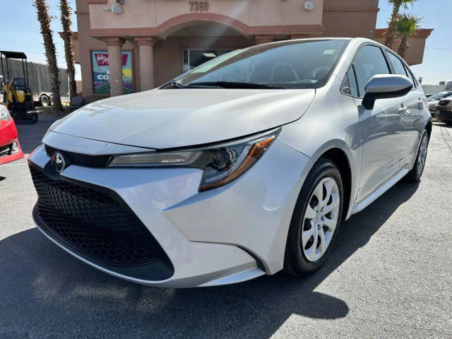 2022 Toyota Corolla LE FWD photo