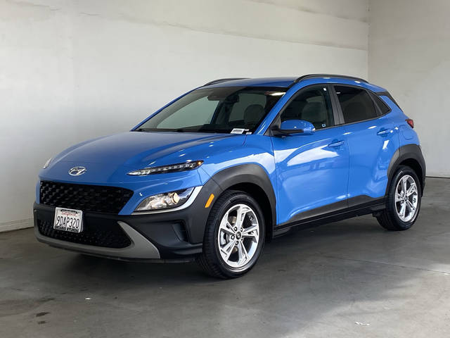 2023 Hyundai Kona SEL FWD photo
