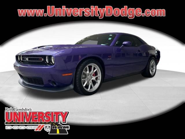 2023 Dodge Challenger R/T RWD photo