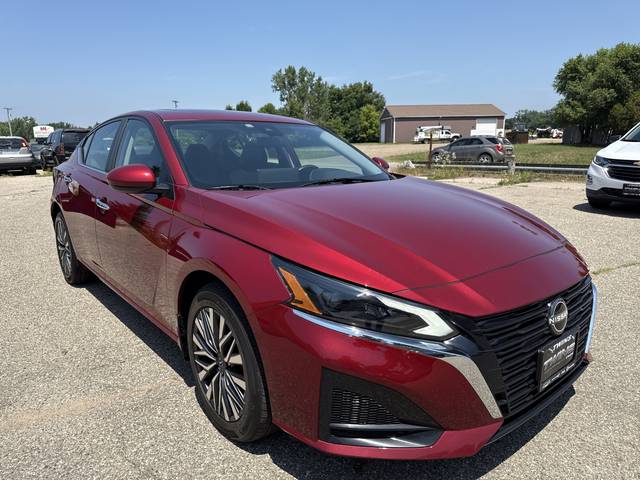 2023 Nissan Altima 2.5 SV AWD photo