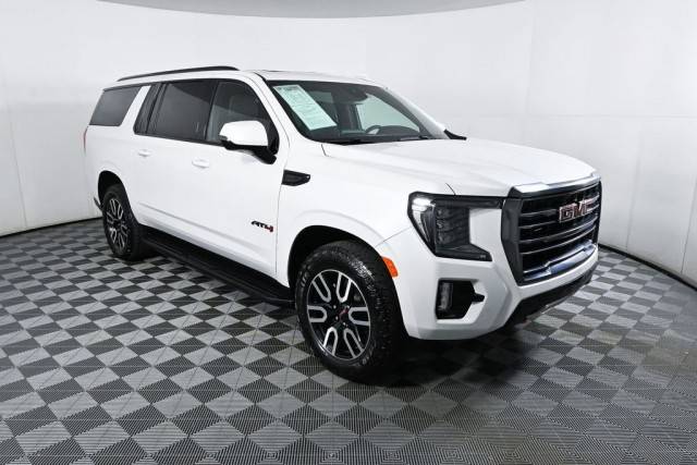 2023 GMC Yukon XL AT4 4WD photo