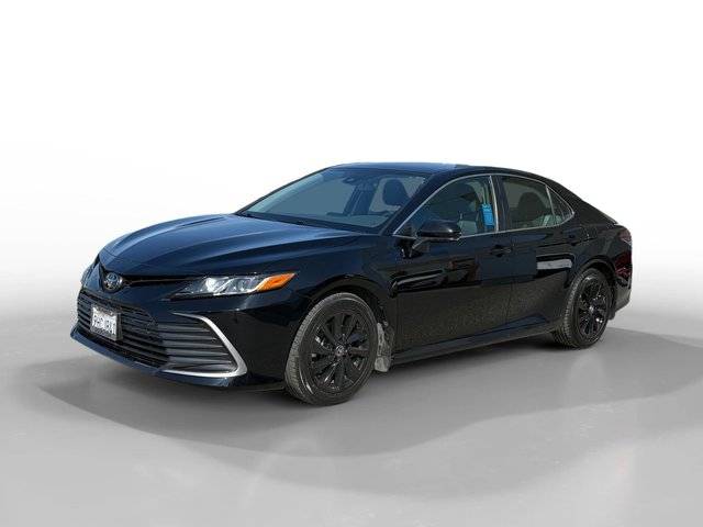 2023 Toyota Camry LE FWD photo