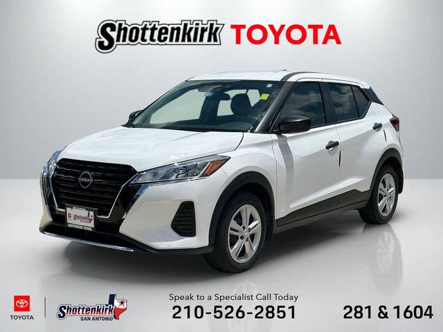 2023 Nissan Kicks S FWD photo
