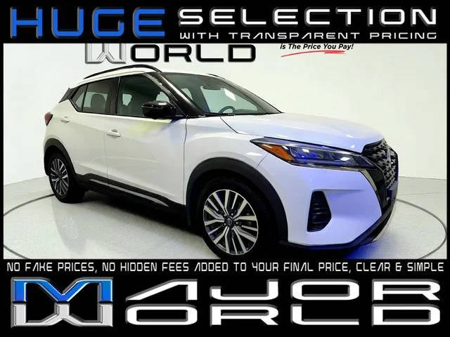 2023 Nissan Kicks SR FWD photo