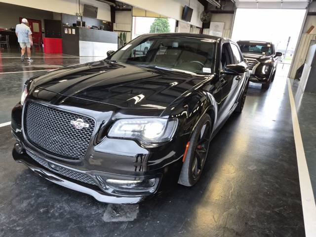 2023 Chrysler 300 300C RWD photo
