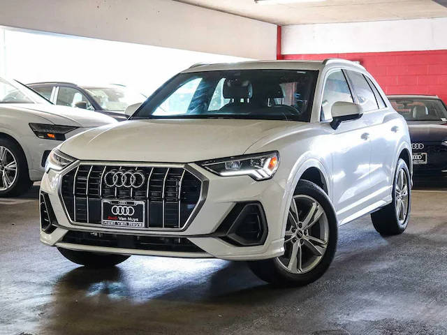 2023 Audi Q3 S line Premium Plus AWD photo
