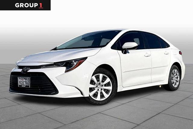 2023 Toyota Corolla LE FWD photo