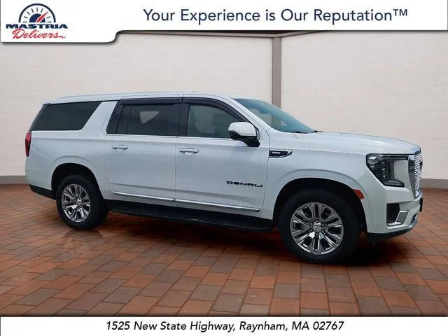 2023 GMC Yukon XL Denali 4WD photo