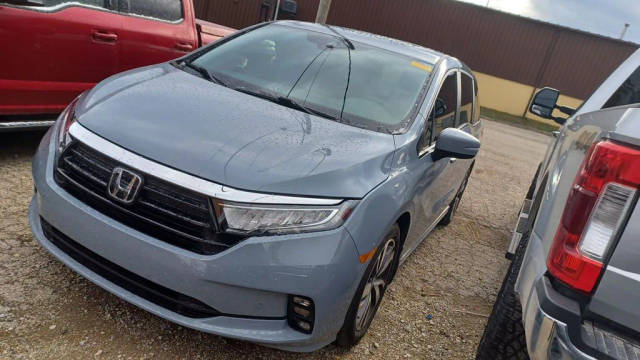 2023 Honda Odyssey Touring FWD photo